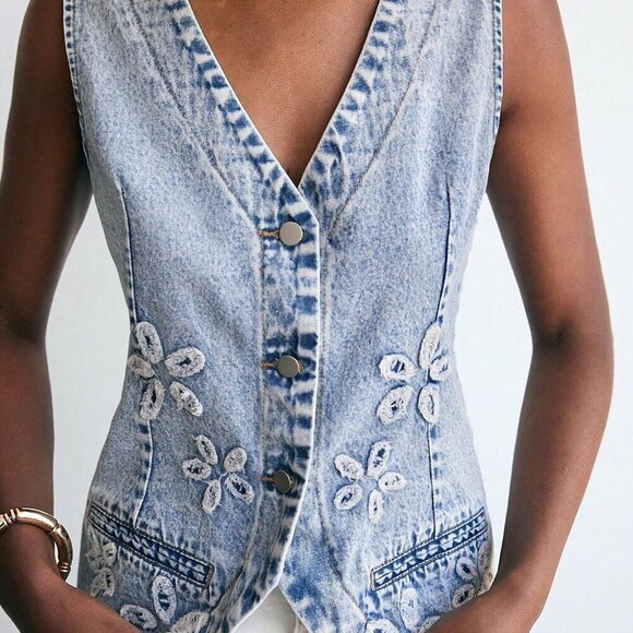Light Wash Casual Women's Washed Floral Pattern Front Button Denim Vest - Picture 6 of 8